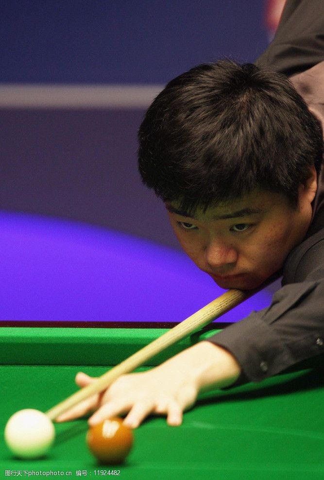 甲及欧冠中 甲及欧冠中