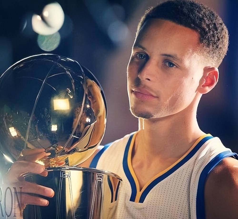 他在向前传 他在向前传