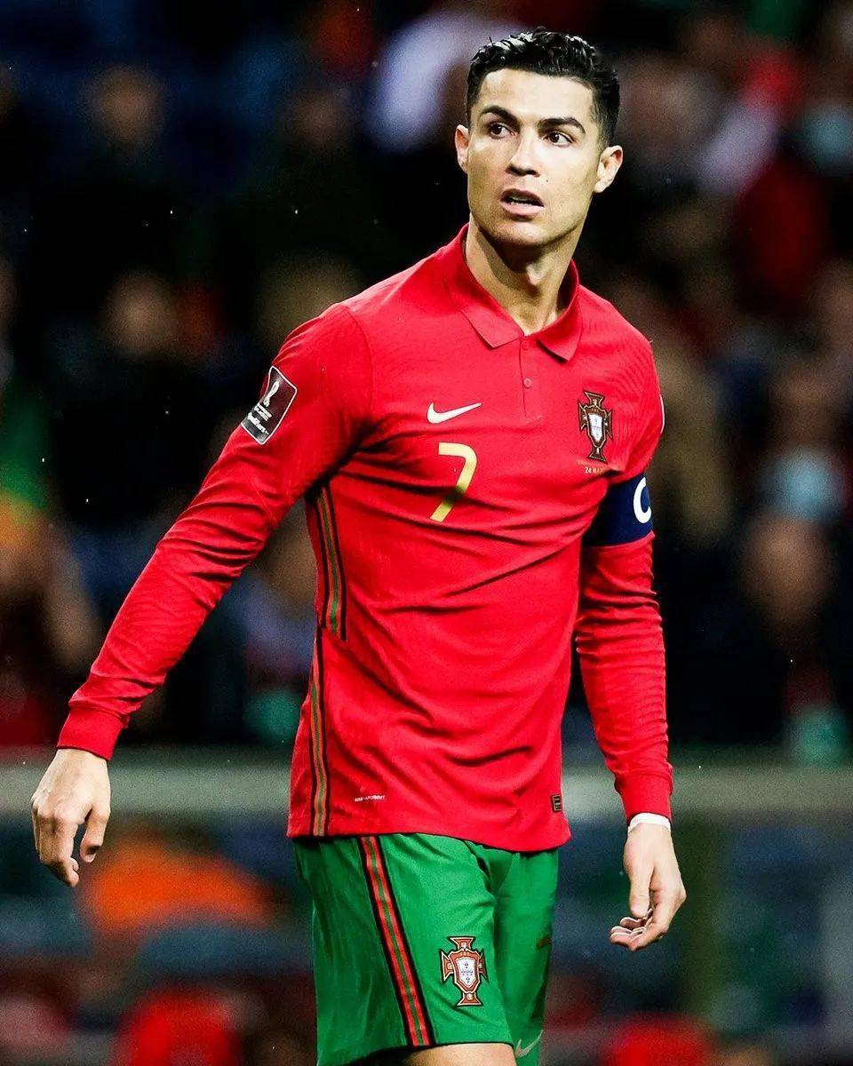 而队员们则 而队员们则